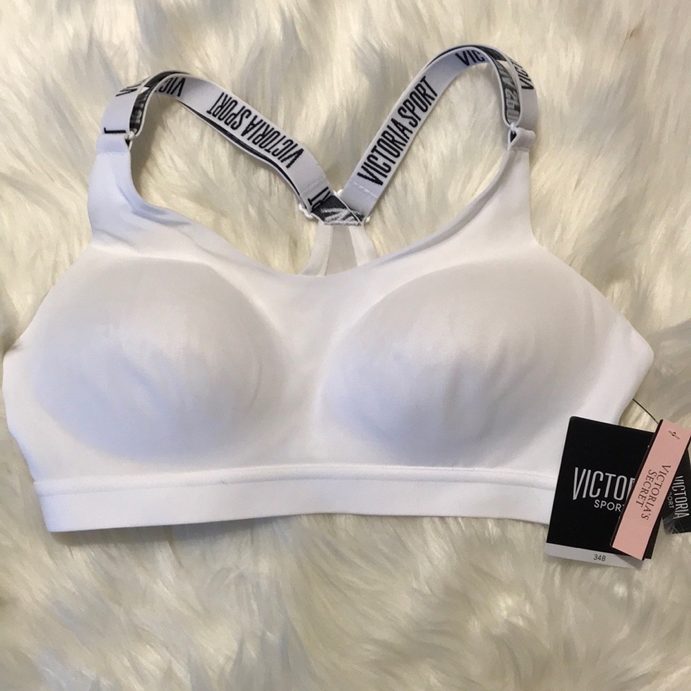 VICTORIA’S SECRET SPORTS BRA
